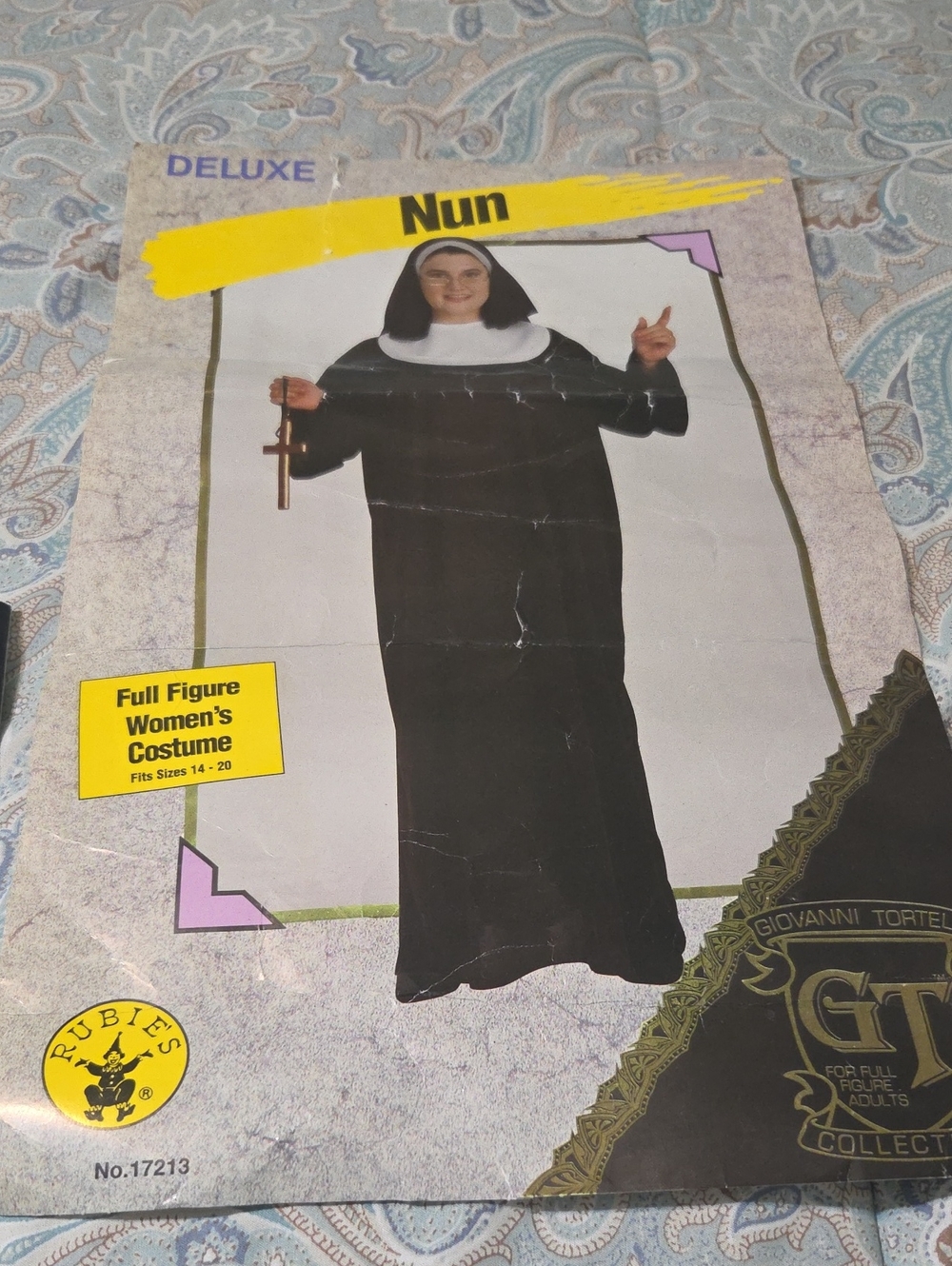 Plus Size Deluxe Women's Black and White Nun Costume